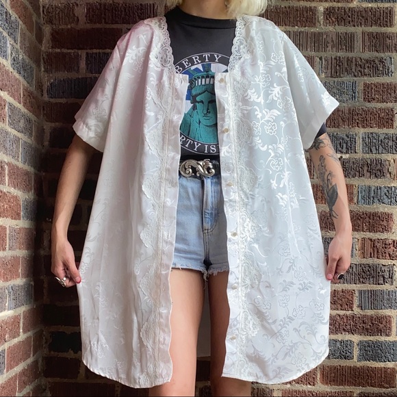 super cute VINTAGE nightgown - Picture 3 of 4